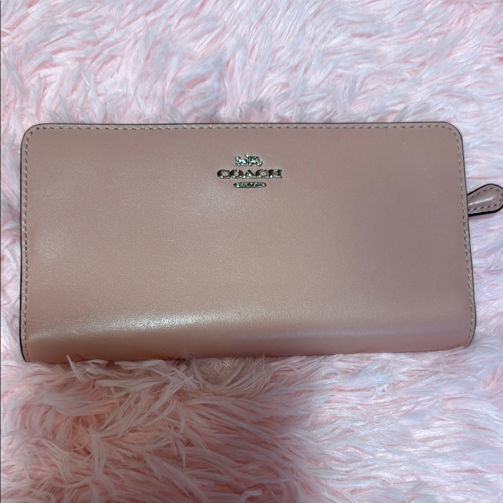 NWOT Coach Pink Wallet